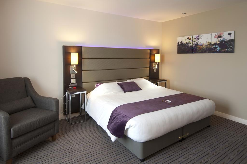 Premier Inn London Croydon West - Purley A23 部屋 写真