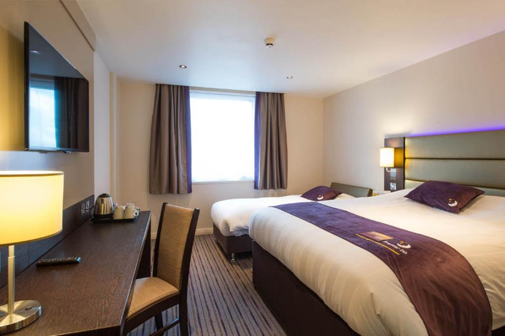Premier Inn London Croydon West - Purley A23 部屋 写真