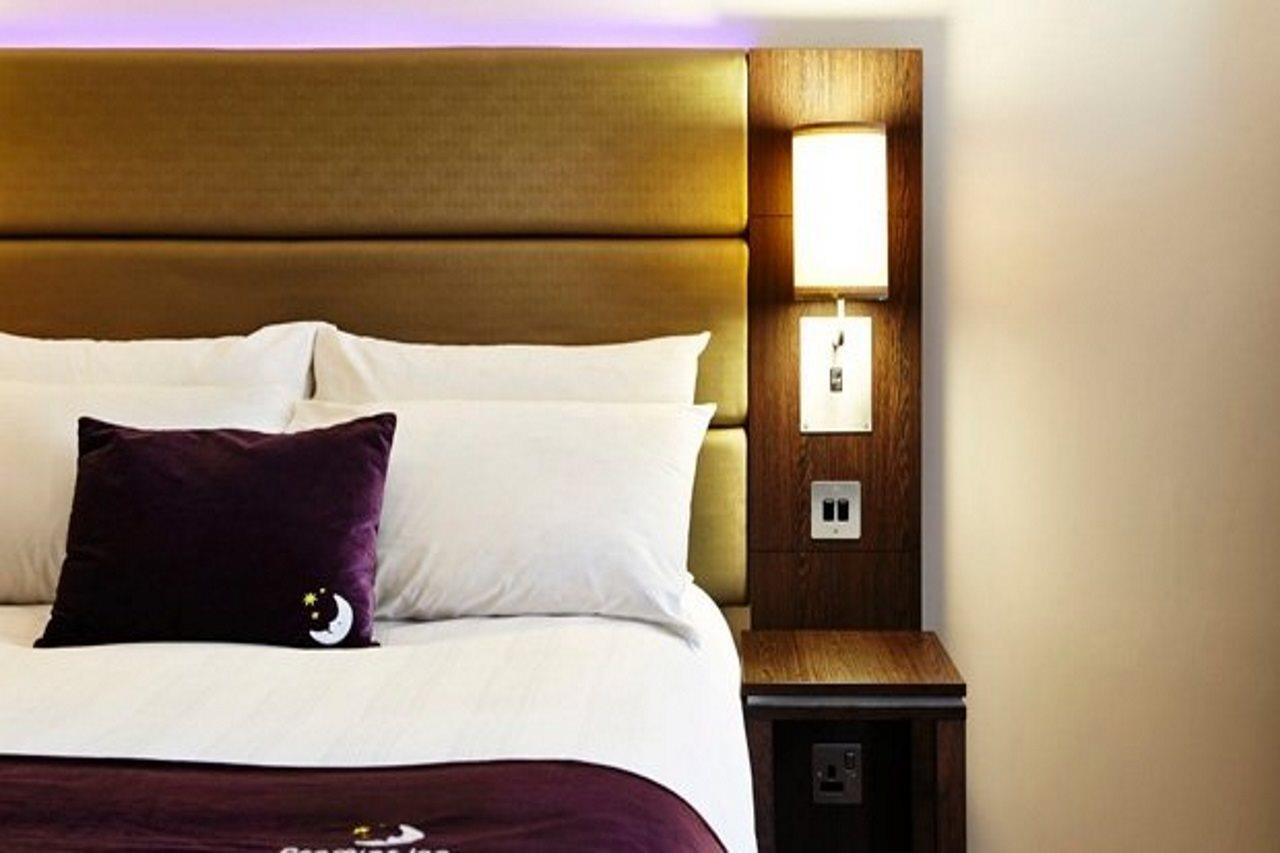 Premier Inn London Croydon West - Purley A23 エクステリア 写真